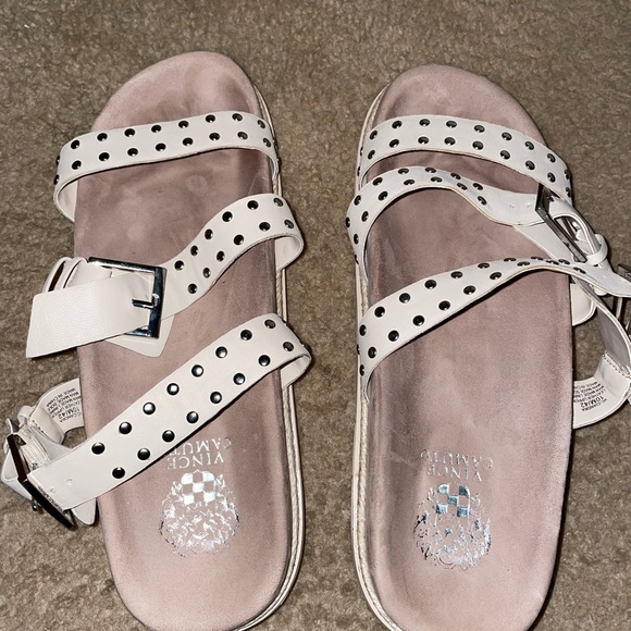 Vince Camuto sandals - Picture 2 of 6